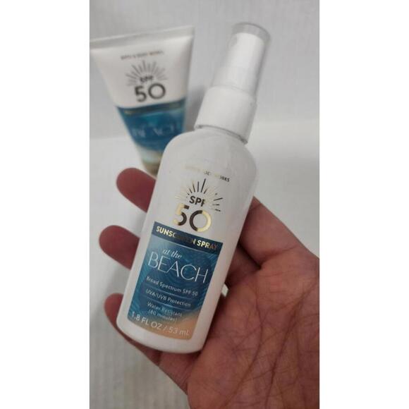 Bath & Body Works At The Beach SPF 50 Sunscreen Lotion 2.5oz & Spray 1.8oz Set - Picture 2 of 3